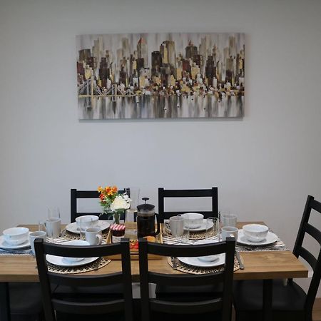 Rooms In Stylish House Milton Keynes Bagian luar foto