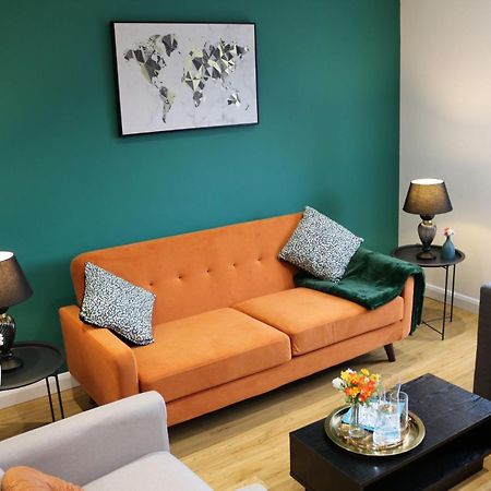 Rooms In Stylish House Milton Keynes Bagian luar foto
